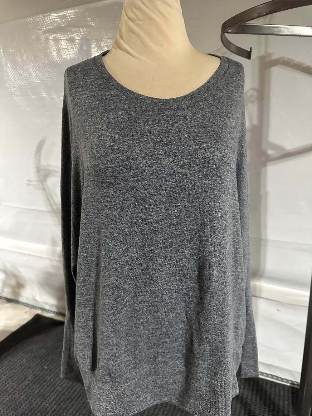 Mono B Heather Gray Long-Sleeve Knit Pullover